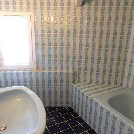 Villa Sur Gironde - Maison Mitoyenne En Pierres - Proximite Commerces *