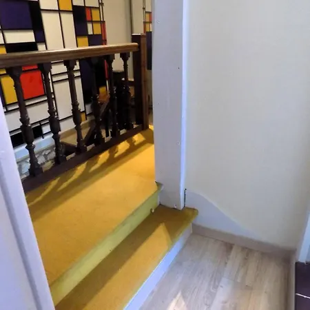 Sur Gironde - Maison Mitoyenne En Pierres - Proximite Commerces Villa *
